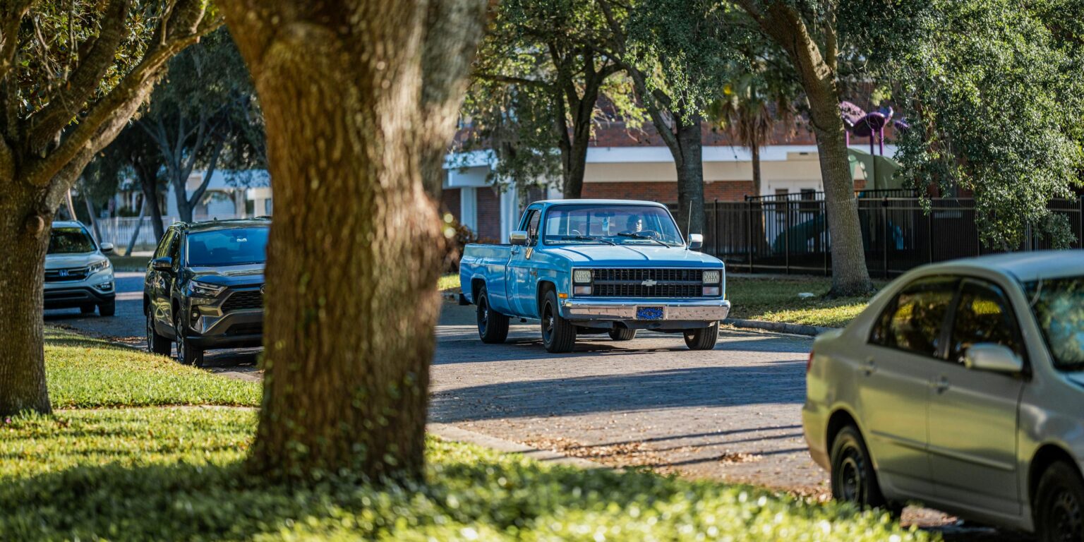 Reacting to Tailgating A Guide on Liability & Road Safety